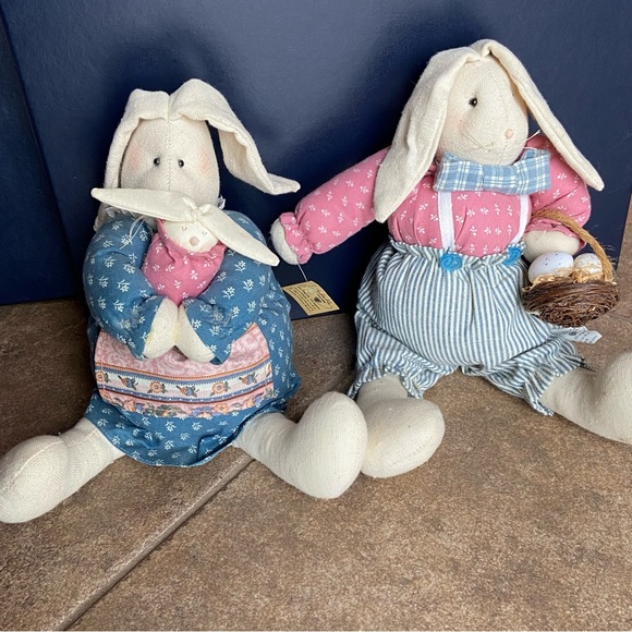 LIKE NEW W/ TAGS RARE VINTAGE - Hand Made Collectable Creation 1987 Rabbits - Picture 8 of 10